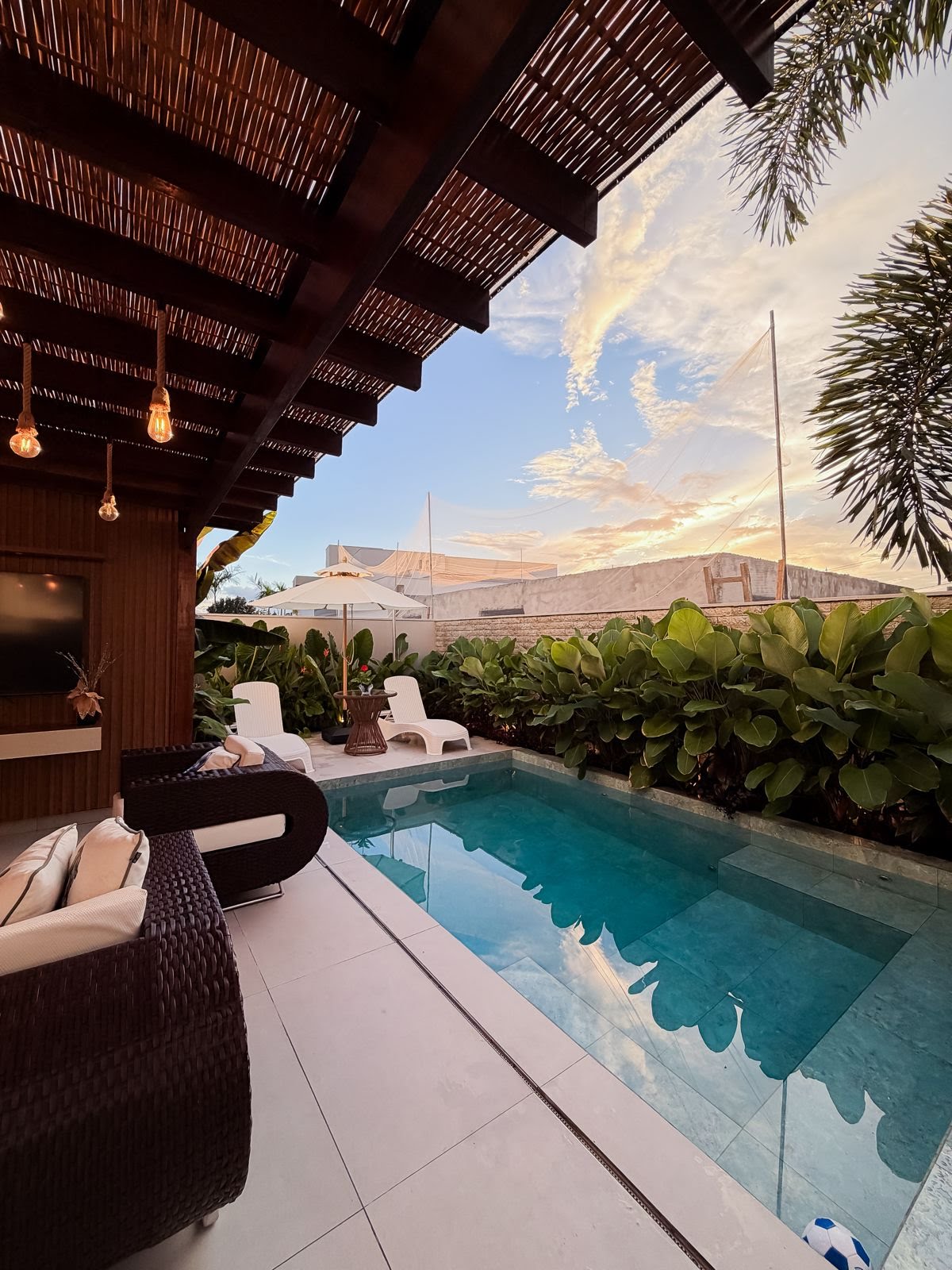 Casa à venda com 3 quartos, 2 suítes, 4 vagas e 280m² no Sim, Feira de Santana (BA) — foto 14 de 26