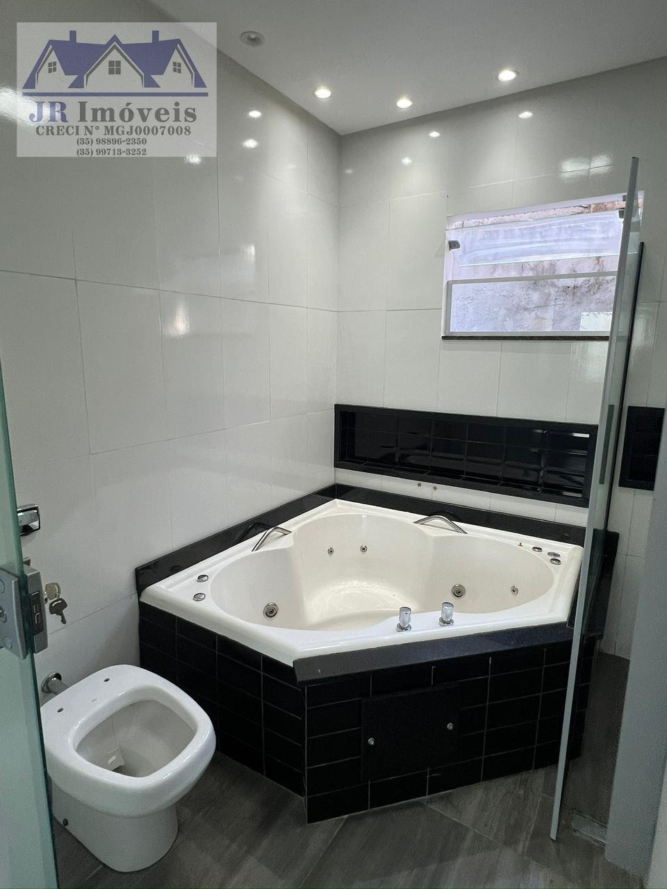 Casa à venda com 2 quartos, 1 suíte, 2 vagas e 220m² no Jardim Eldorado, Itajubá (MG) — foto 9 de 30