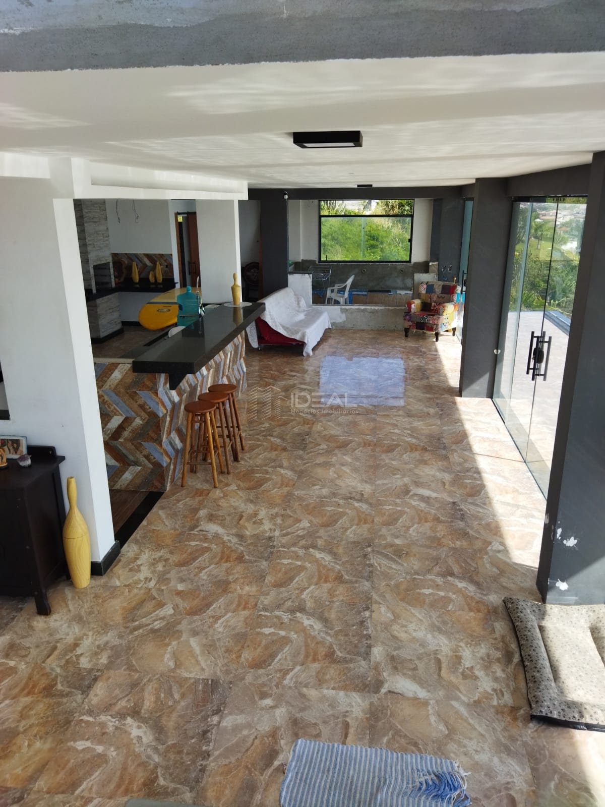 Casa à venda com 4 quartos, 3 suítes, 5 vagas e 500m² no Centro, Arraial do Cabo (RJ) — foto 8 de 21
