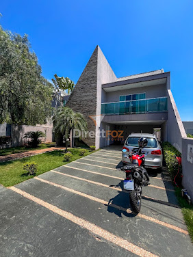 Sobrado Mobiliado com 4 Suítes à Venda no Condomínio Country Iguaçu - Foz do Iguaçu/PR