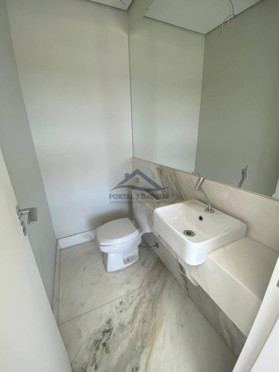 Casa à venda com 3 quartos, 1 suíte, 2 vagas e 207m² no Residencial Veredas, Sete Lagoas (MG) — foto 9 de 21