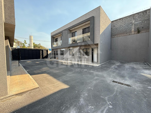 Casa em Condomínio na Fazendinha, 2 Dorms, 64m², à Venda