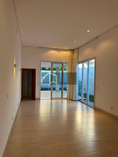 Casa de Condomínio em Portal do Sol Green  -  Goiânia