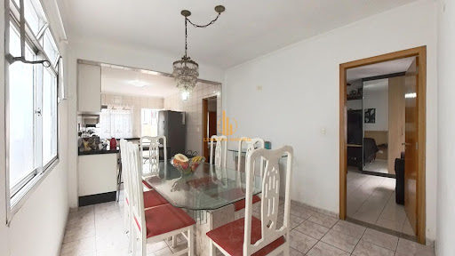 Casa com piscina à Venda em Vila Linda, Santo André-SP