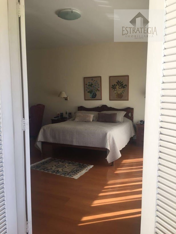 Casa à venda com 4 quartos, 4 suítes, 12 vagas e 750m² no Quarteirão Ingelheim, Petrópolis (RJ) — foto 14 de 23
