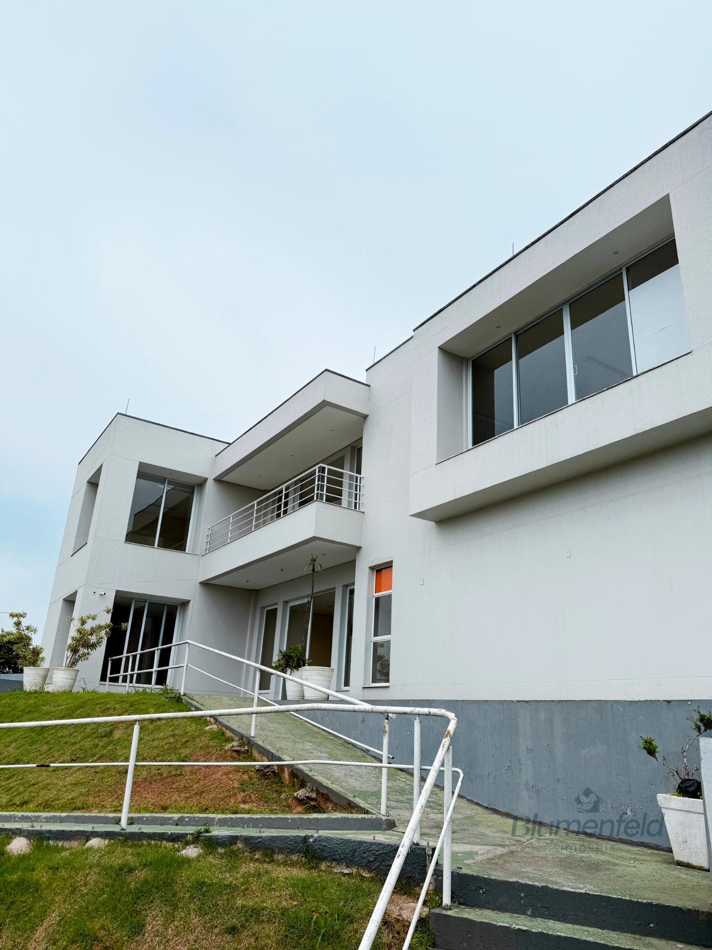 Comercial à venda com 18 vagas e 724m² no Perová, Arujá (SP) — foto 4 de 27