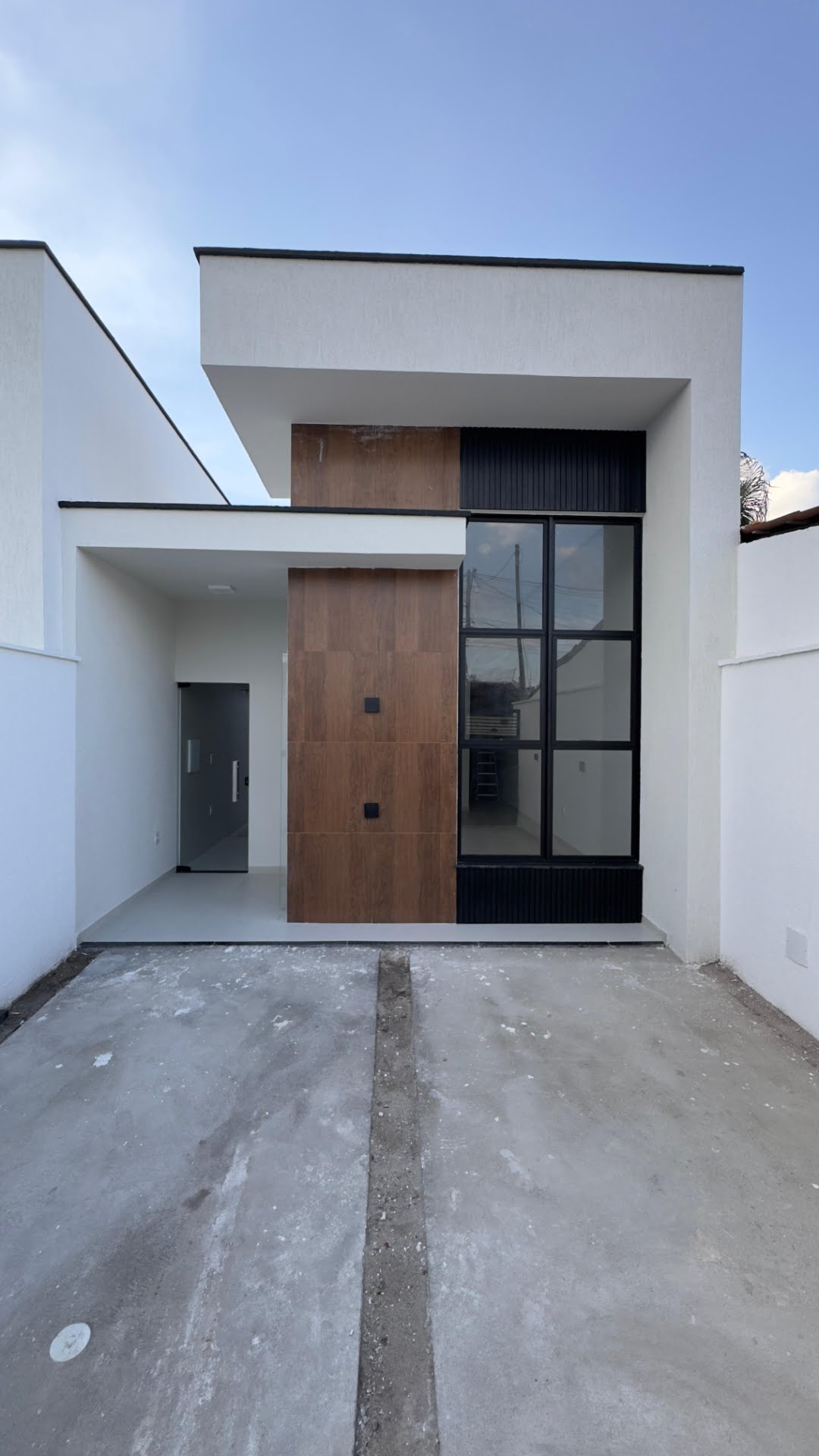 Casa à venda com 3 quartos, 1 suíte, 2 vagas e 150m² no Mangabeira, Feira de Santana (BA) — foto 2 de 9