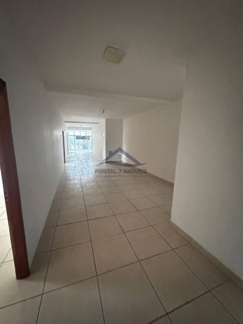 Comercial para alugar com 2 banheiros, 2 vagas e 182m² no Centro, Sete Lagoas (MG) — foto 2 de 15