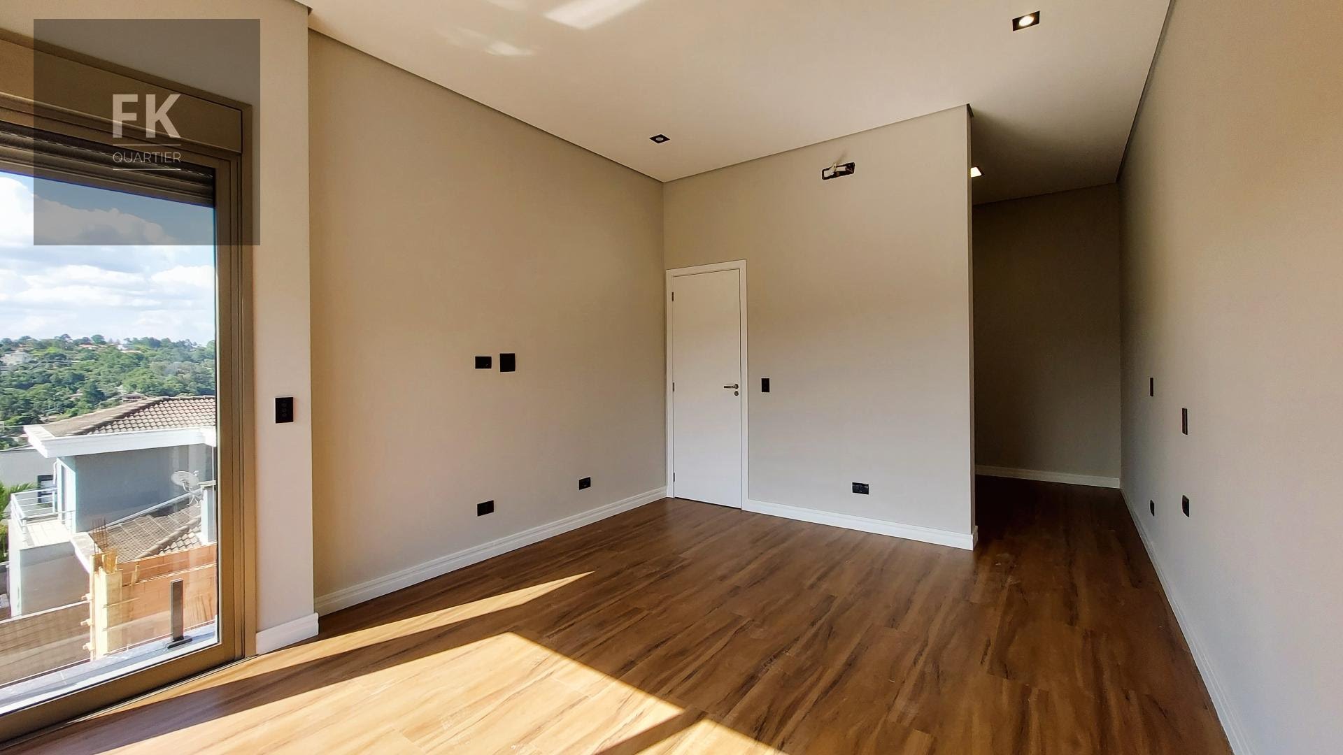 Casa à venda com 3 quartos, 3 suítes, 6 vagas e 265m² no Suru, Santana de Parnaíba (SP) — foto 14 de 27