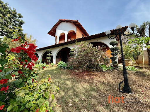 Casa de Alto Padrão no bairro São José, Pará de Minas | 6 Dormitórios
