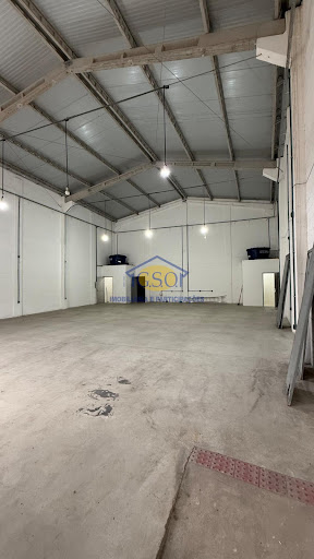 Loja/Salão em Parque Residencial Laranjeiras - Serra, ES