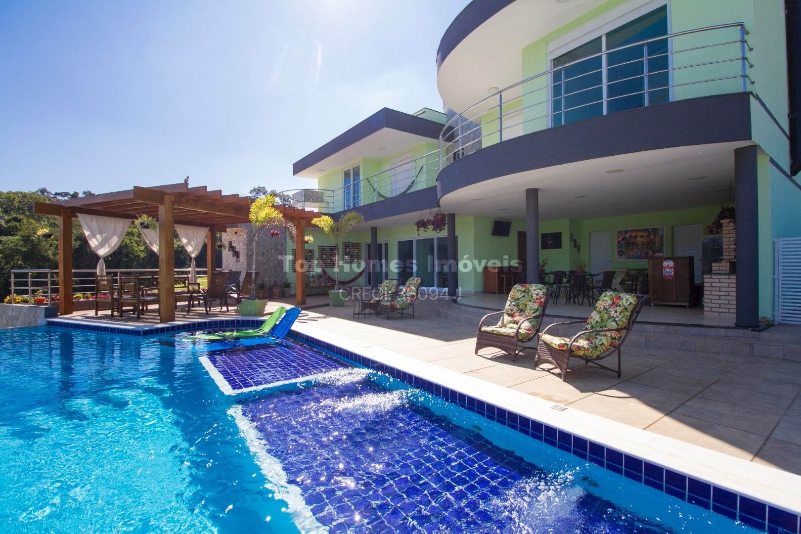 Casa à venda no condomínio Fazenda SerrAzul II - I
