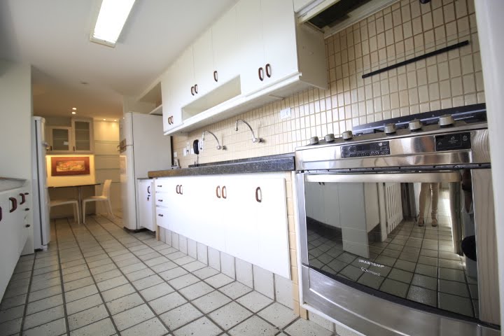 Apartamento à venda com 4 quartos, 2 suítes, 2 vagas e 236m² no Casa Forte, Recife (PE) — foto 28 de 30
