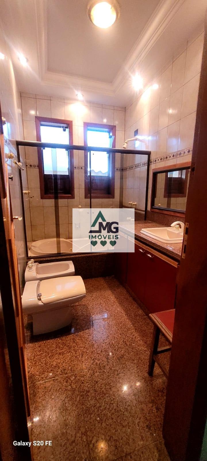 Casa à venda com 4 quartos, 1 suíte, 3 vagas e 424m² no Chácara das Rosas, Três Corações (MG) — foto 20 de 30