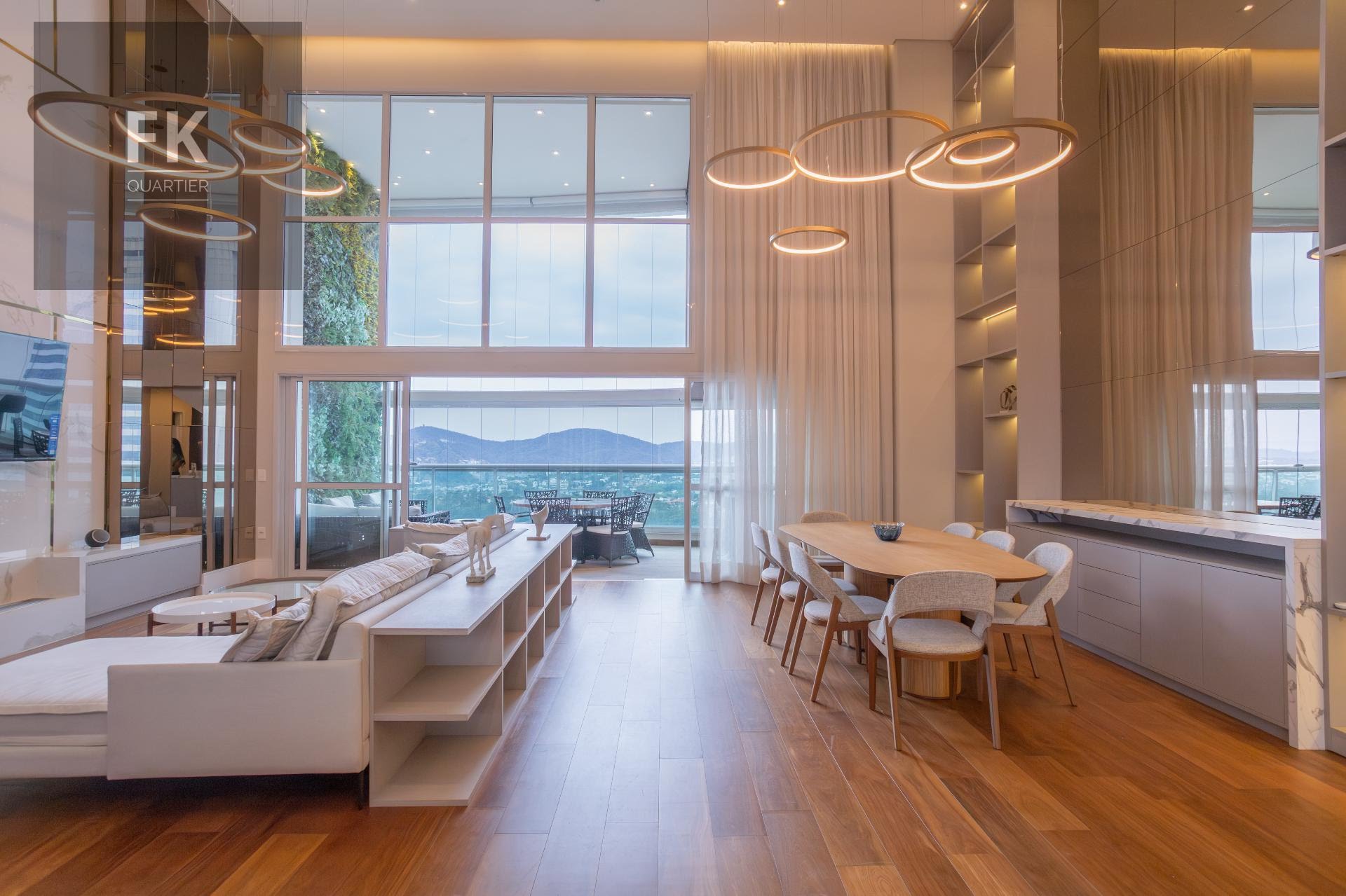 Apartamento à venda com 4 quartos, 6 banheiros, 4 vagas e 338m² no Alphaville Empresarial, Barueri — foto principal