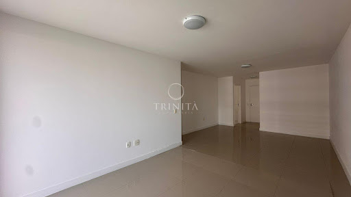 sala-trinitaimobiliaria-viure-ilhapura