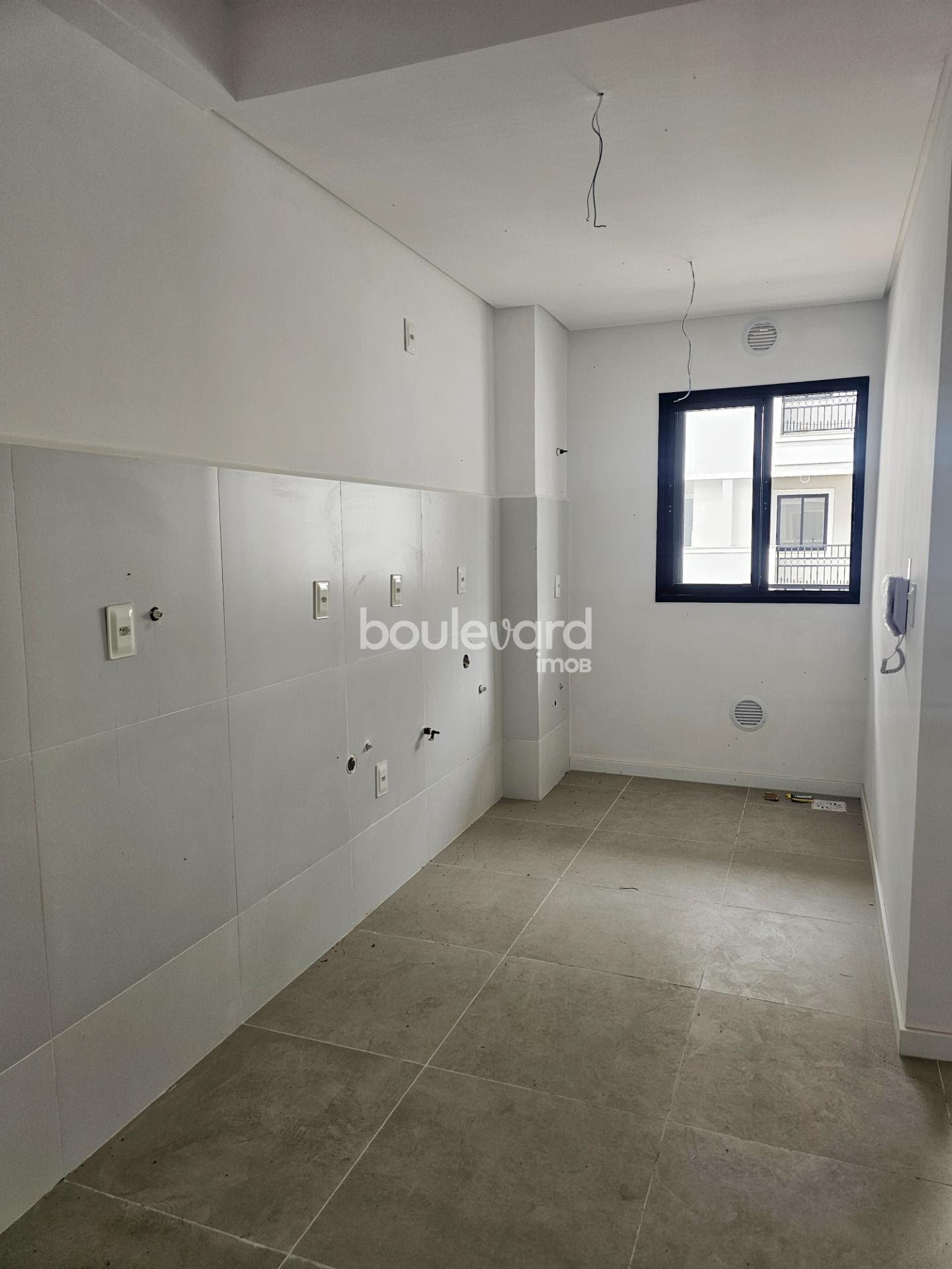 Apartamento à venda com 2 quartos, 1 suíte, 1 vaga e 57m² no Vargem do Bom Jesus, Florianópolis (SC) — foto 2 de 28