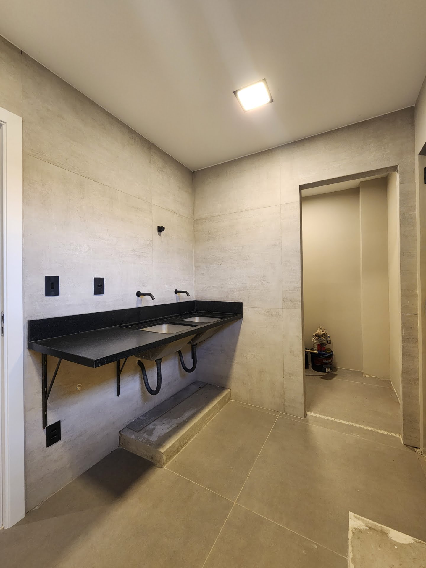 Casa à venda com 4 quartos, 3 suítes, 2 vagas e 402m² no Sim, Feira de Santana (BA) — foto 10 de 23