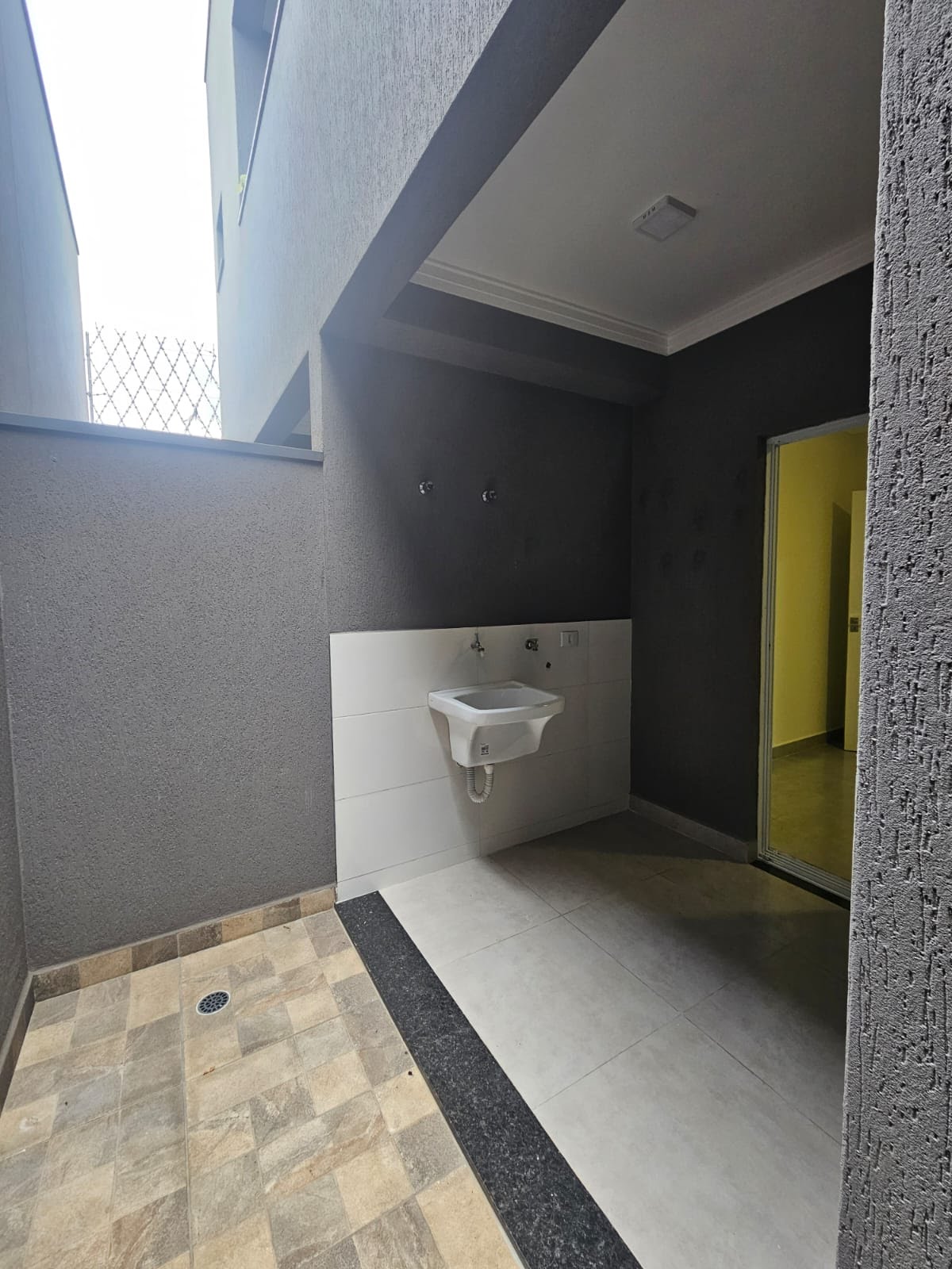 Apartamento para alugar com 1 quarto, 1 suíte e 28m² no Jardim Mangalot, São Paulo (SP) — foto 24 de 24