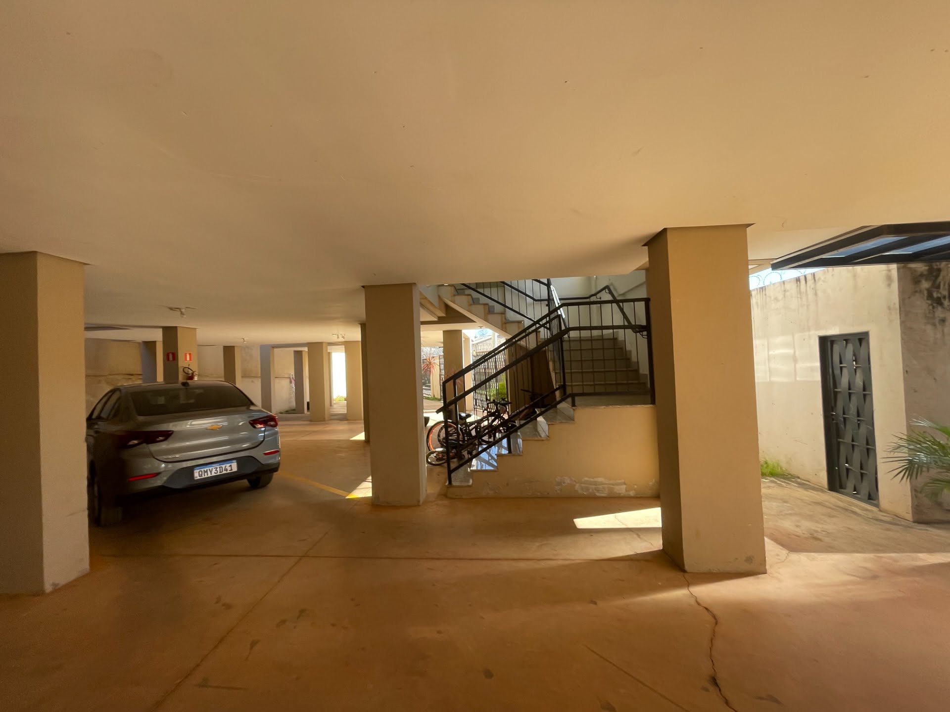 Apartamento à venda com 2 quartos, 1 banheiro, 2 vagas e 70m² no Cidade, Paracatu (MG) — foto 22 de 23