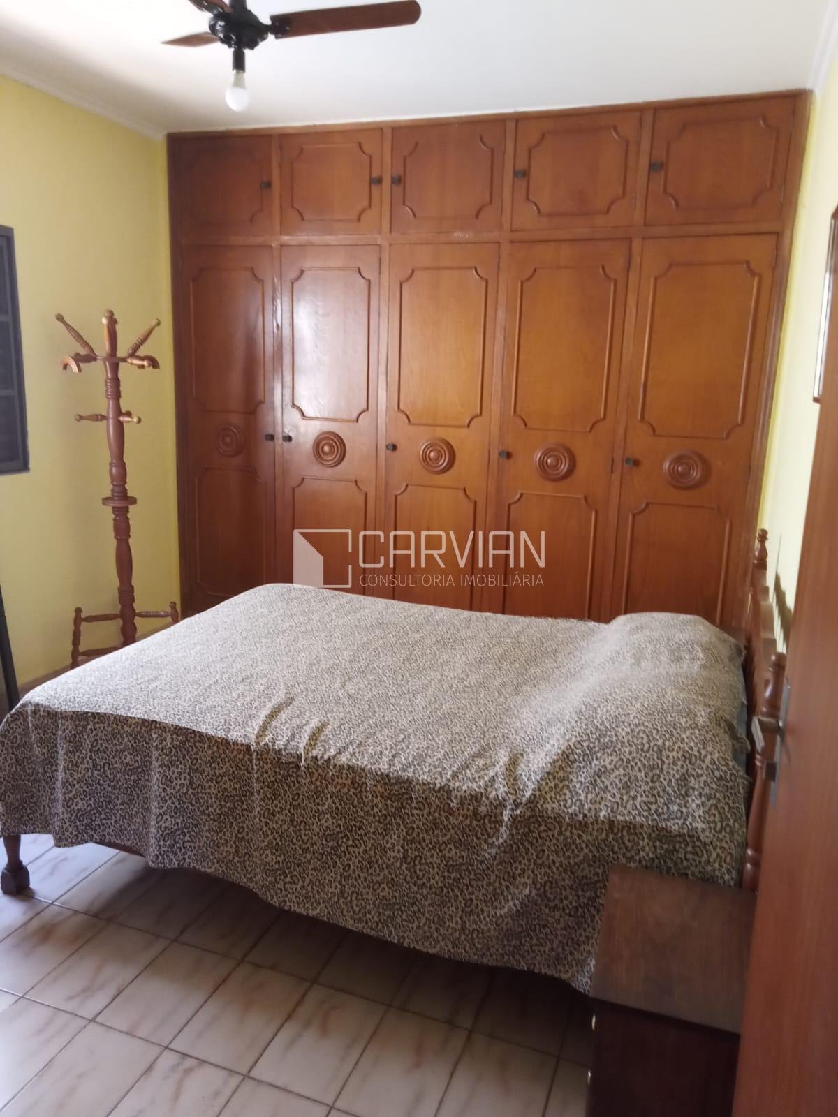 Casa à venda com 3 quartos, 2 banheiros, 2 vagas e 142m² no Jardim Castelo Branco, Ribeirão Preto (SP) — foto 6 de 10