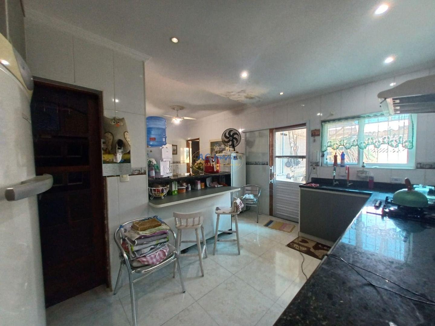 Casa à venda com 3 quartos, 2 suítes, 2 vagas e 174m² no Vila Tupi, Praia Grande (SP) — foto 7 de 30