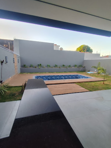 Casa em Universitário  -  Campo Grande