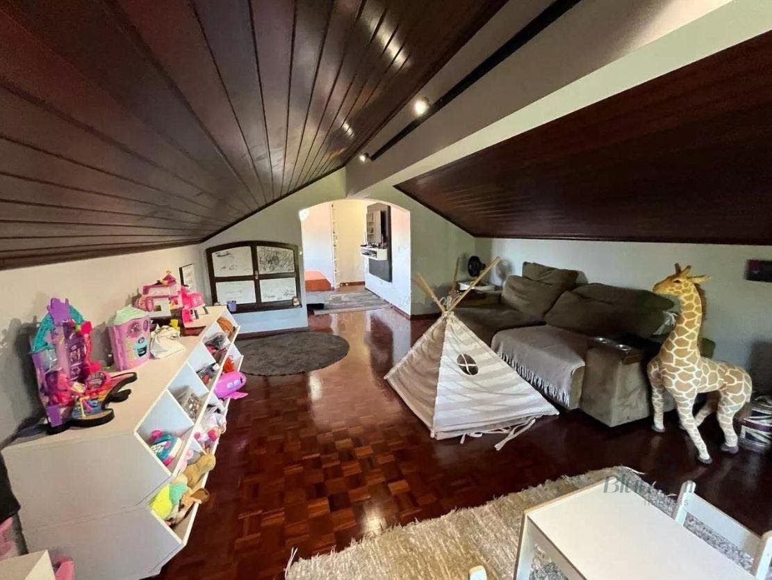 Casa à venda com 4 quartos, 3 suítes e 435m² no Condominio Arujazinho I II III, Arujá (SP) — foto 10 de 30