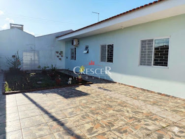 Casa a 300 metros do mar à venda no Balneário Junara
