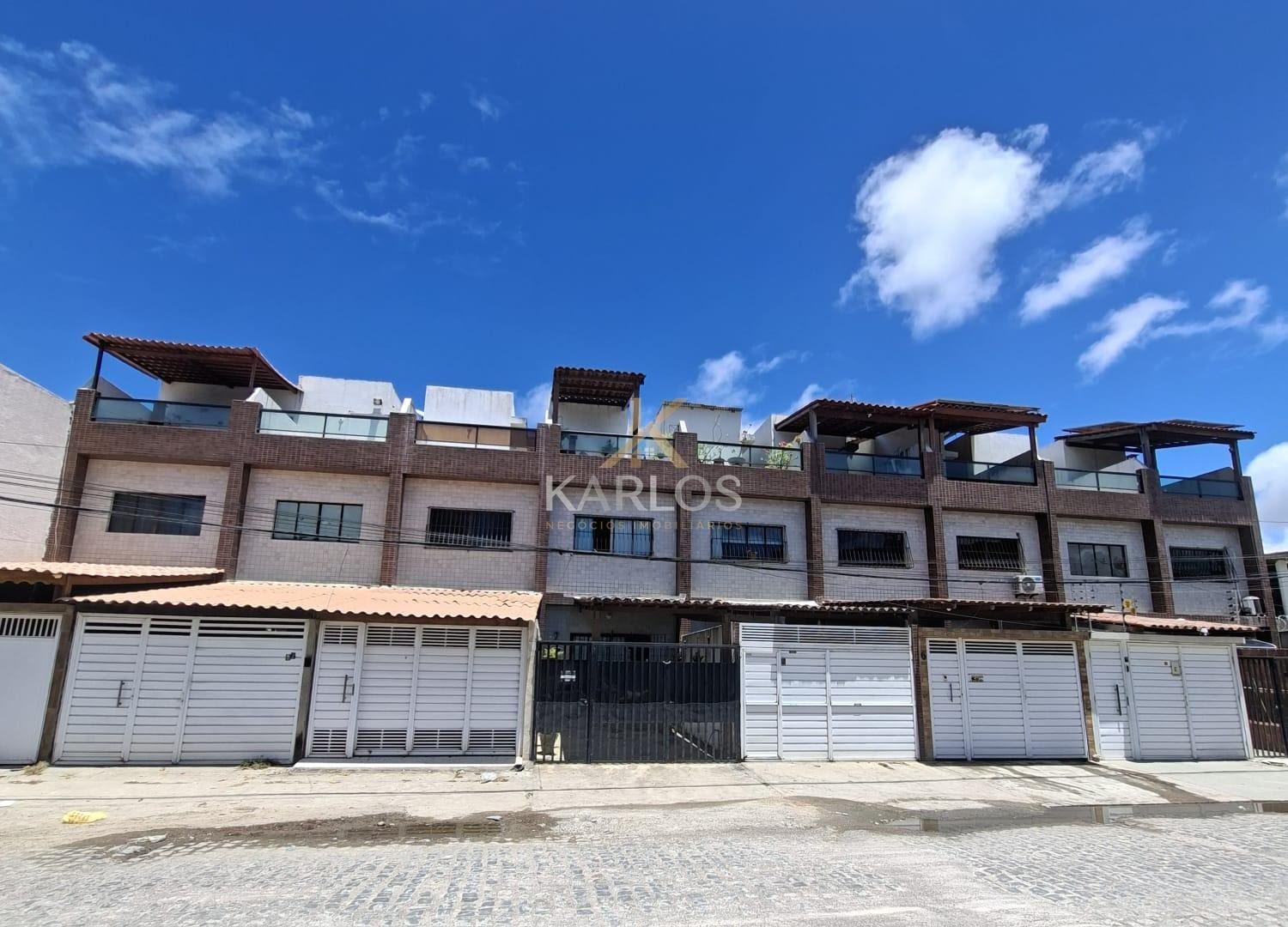Casa para alugar com 2 quartos, 3 banheiros, 1 vaga e 60m² no Pau Amarelo, Paulista — foto principal