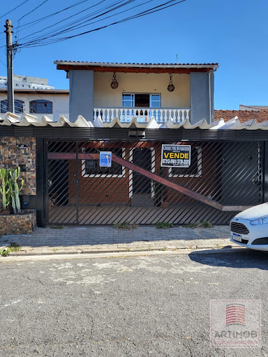 Casa Térrea à Venda no Morumbi: 3 Dorms, 180m²