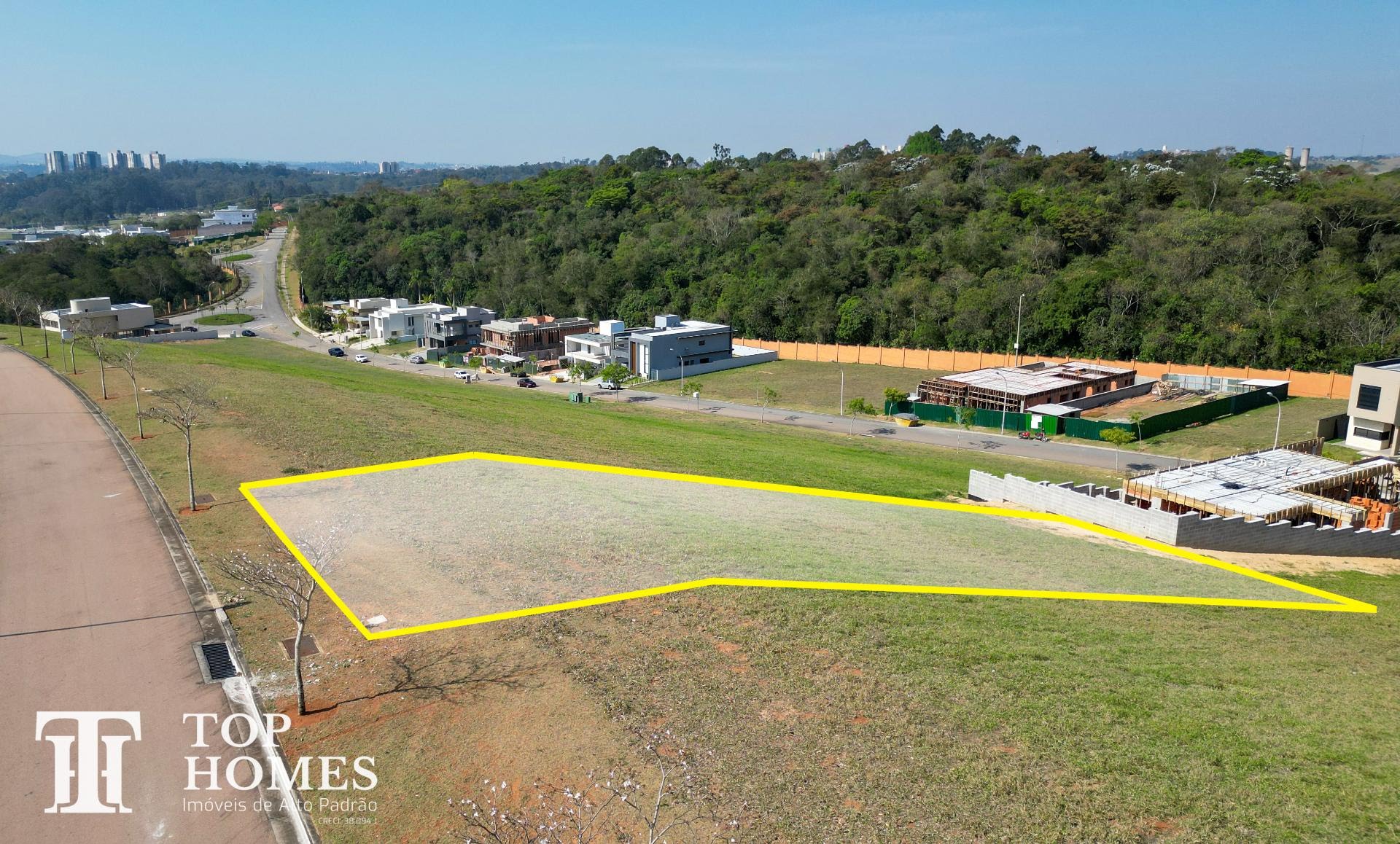 Terreno à venda no condomínio Alphaville Jundiaí I - 659 m²