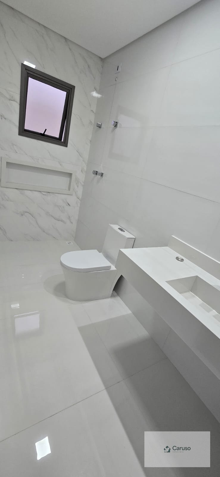 Casa à venda com 4 suítes, 4 vagas e 300m² no Condomínio Real Park, Arujá (SP) — foto 10 de 26