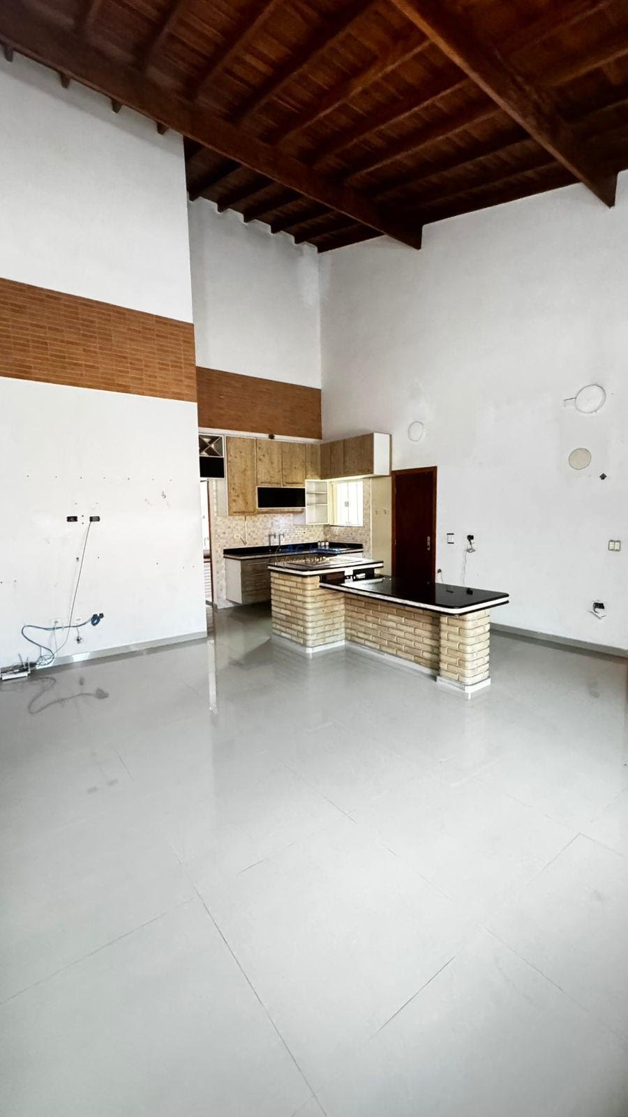 Casa à venda com 3 quartos, 1 suíte, 4 vagas e 180m² no Vila Caiçara, Praia Grande (SP) — foto 22 de 27