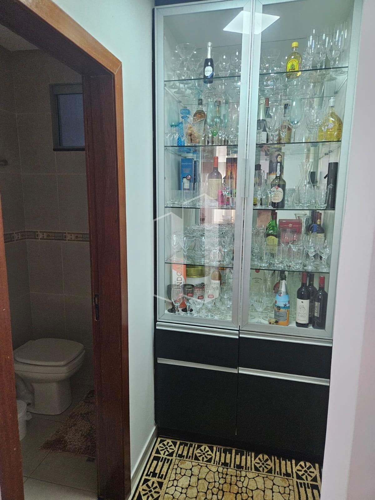 Casa à venda com 4 quartos, 4 suítes, 4 vagas e 247m² no Loteamento Portal do Sol II, Goiânia (GO) — foto 6 de 16