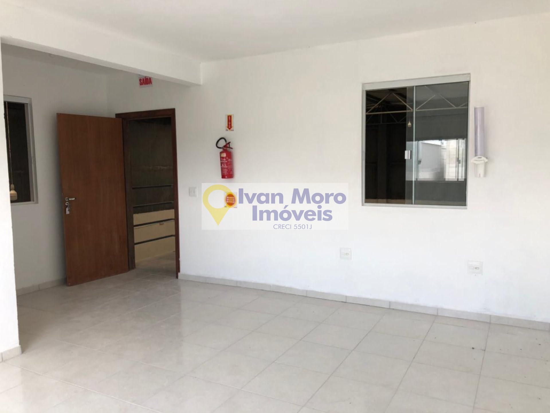 Comercial à venda com 1 banheiro, 3 vagas e 270m² no Sertão do Maruim, São José (SC) — foto 16 de 24