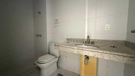 banheiro-trinitaimobiliaria-elos-ilhapura