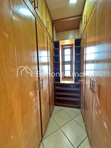 Casa, 4 quartos, 280 m² - Foto 31