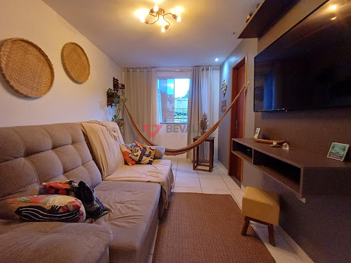Casa triplex à venda no Pechincha: 216m², 3 quartos, 2 vagas