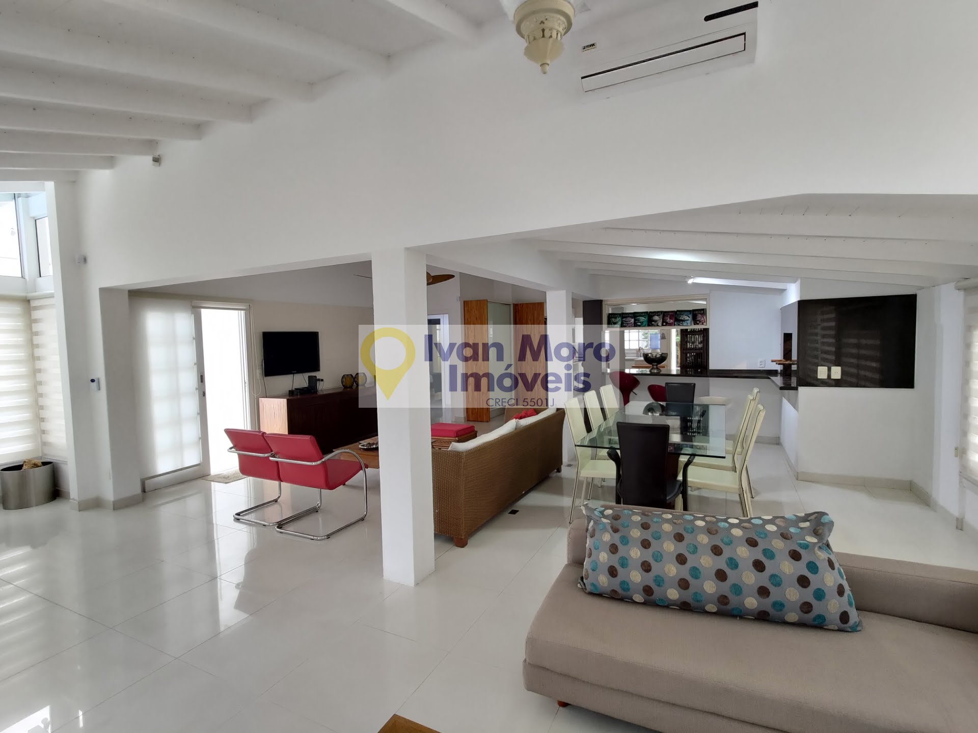 Casa à venda com 4 quartos, 4 suítes, 2 vagas e 200m² no Jurerê Internacional, Florianópolis (SC) — foto 8 de 30