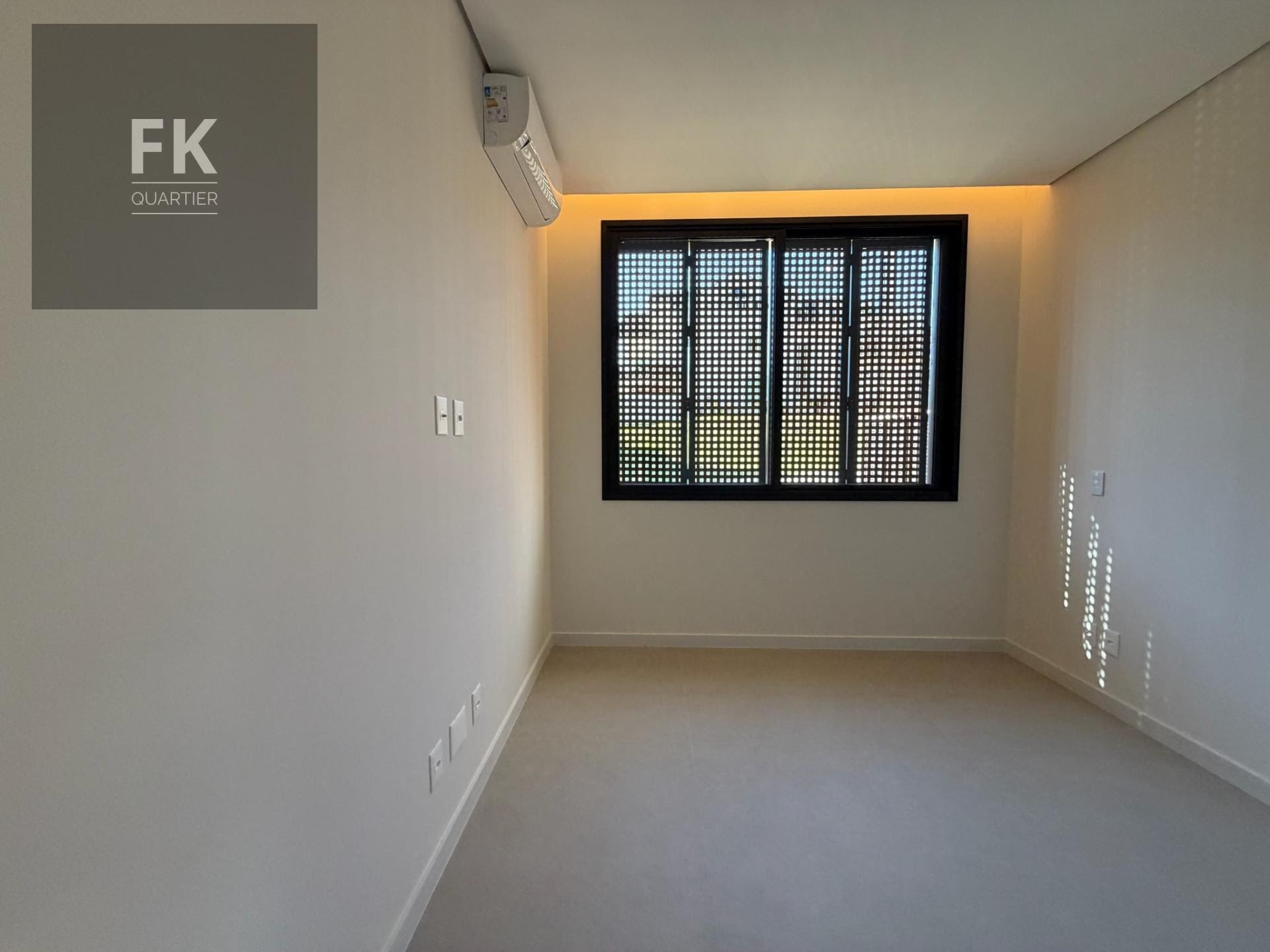 Casa à venda com 5 quartos, 5 suítes, 6 vagas e 490m² no Alphaville, Santana de Parnaíba (SP) — foto 27 de 30