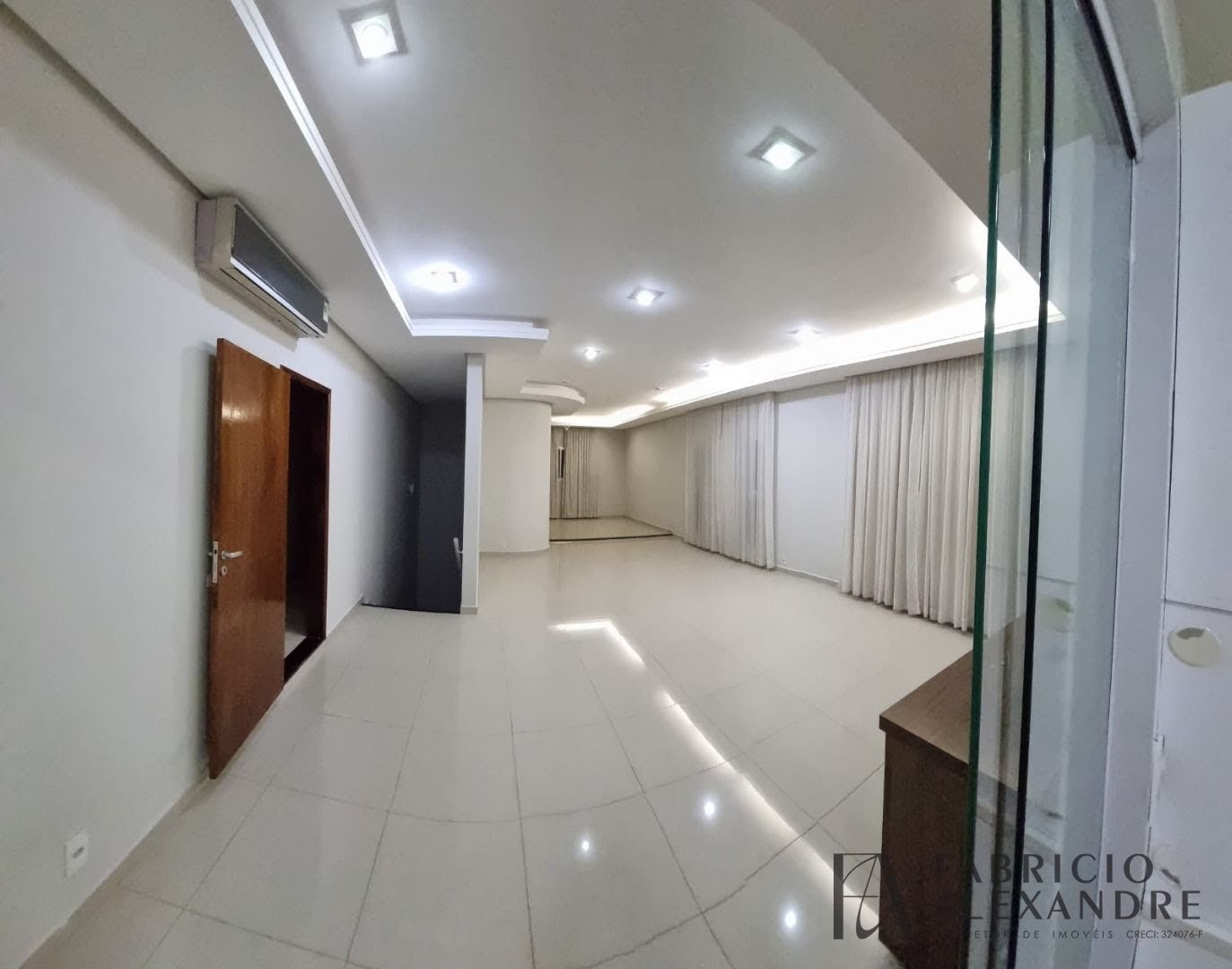 Casa à venda com 3 quartos, 3 suítes, 3 vagas e 300m² no Damha IV, São José do Rio Preto (SP) — foto 3 de 26