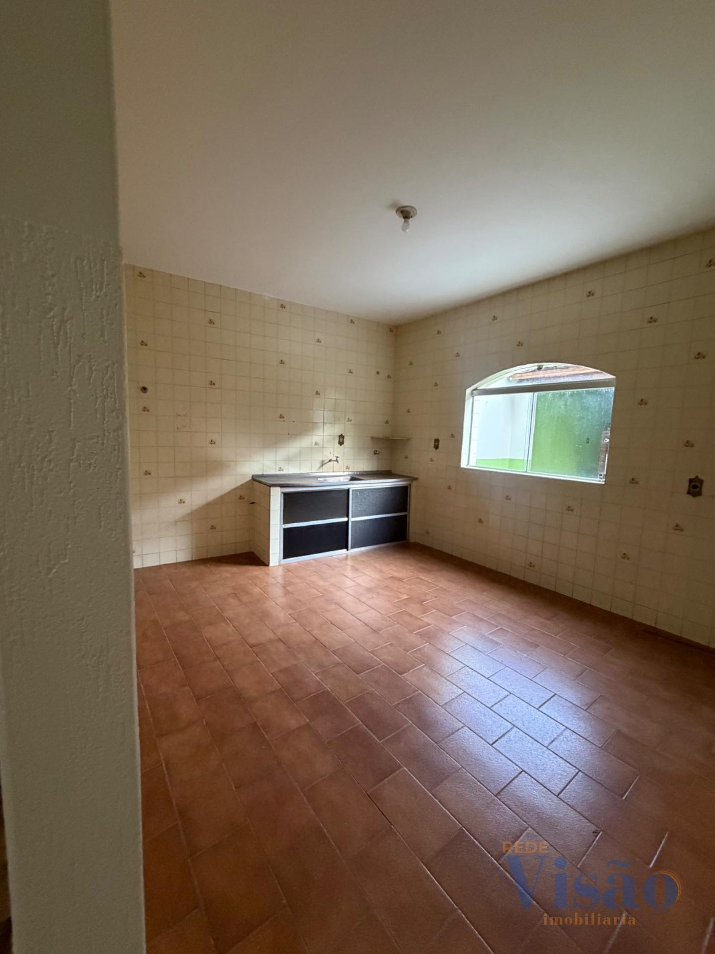 Casa para alugar com 4 quartos, 1 suíte e 4 vagas no Centro, Paracatu (MG) — foto 4 de 13