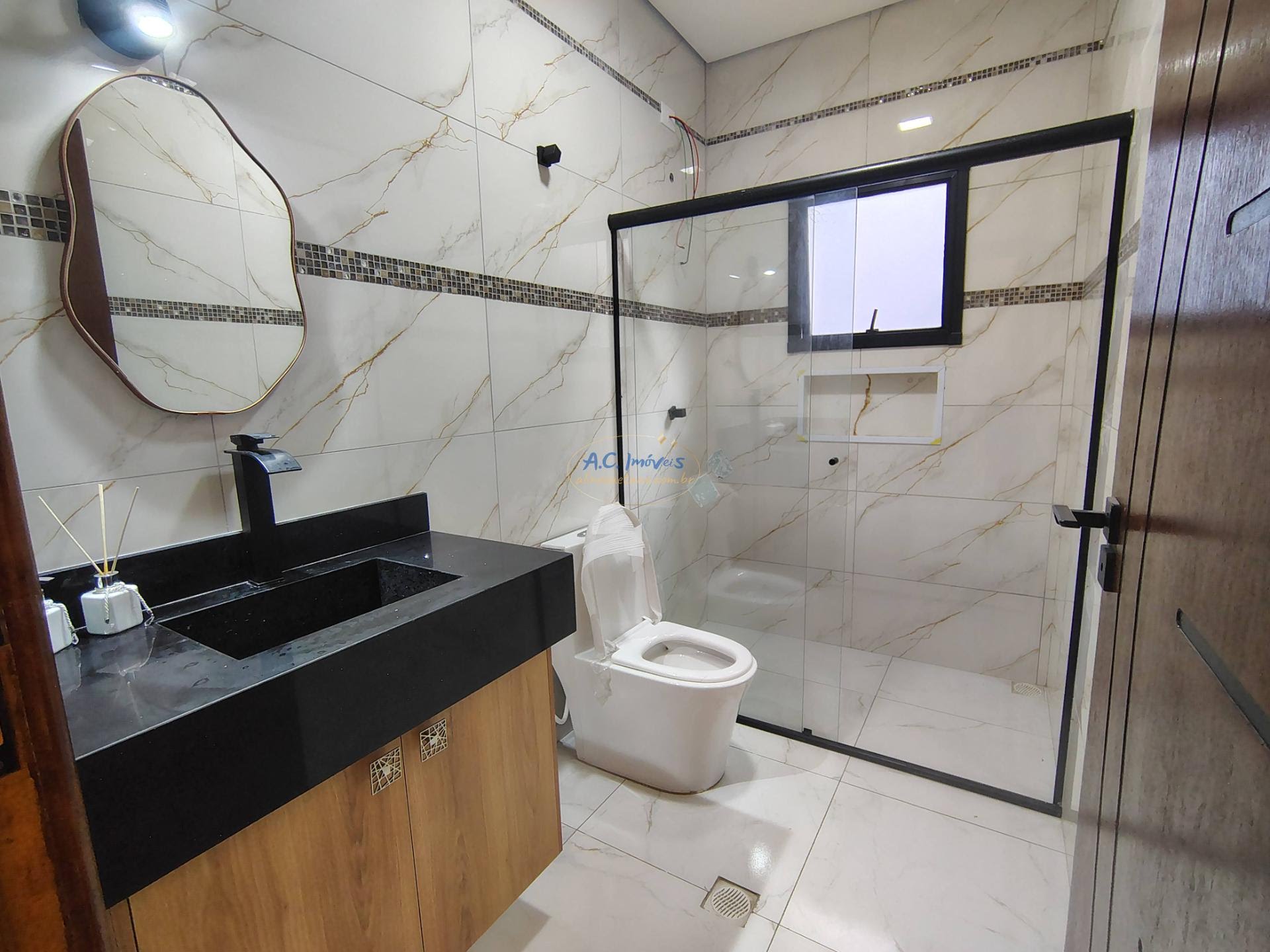Casa à venda com 3 quartos, 2 suítes, 2 vagas e 157m² no Vila Caiçara, Praia Grande (SP) — foto 16 de 30