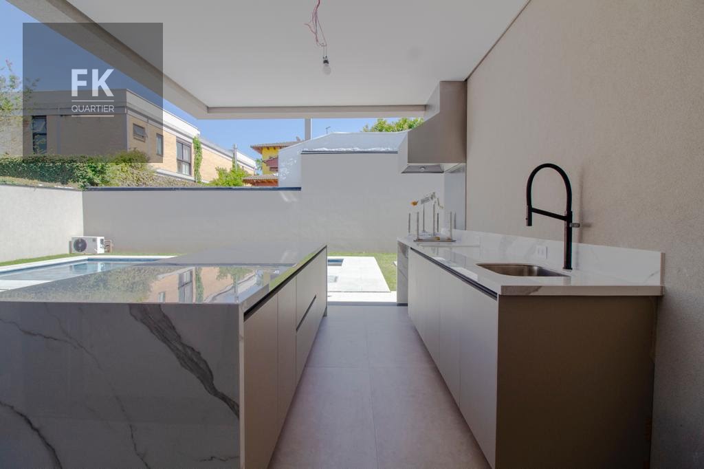 Casa à venda com 4 quartos, 4 suítes, 6 vagas e 430m² no Alphaville Residencial Dois, Barueri (SP) — foto 19 de 30