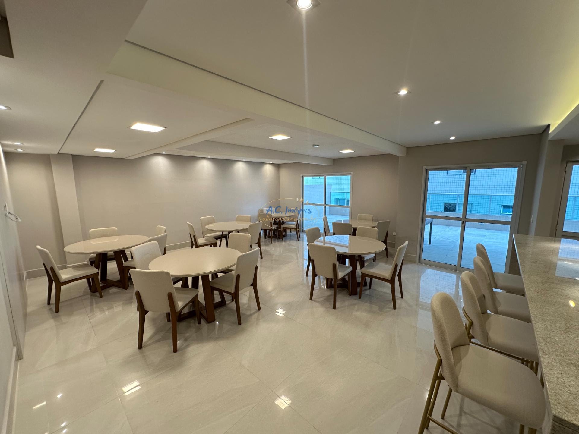 Apartamento à venda com 3 quartos, 3 suítes, 2 vagas e 95m² no Aviação, Praia Grande (SP) — foto 21 de 30