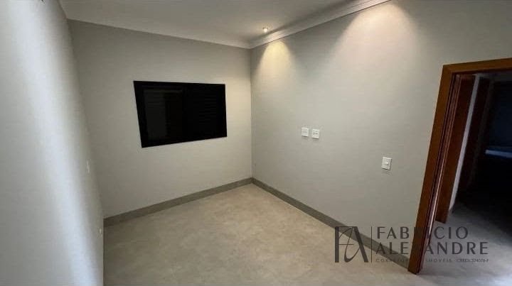 Casa à venda com 3 quartos, 1 suíte, 2 vagas e 126m² no Set Sul II, São José do Rio Preto (SP) — foto 9 de 11