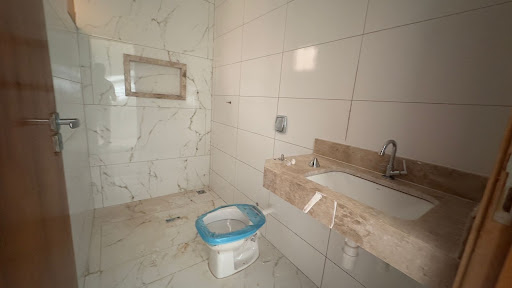 Imóvel aconchegante e bem distribuído, ideal para quem busca conforto e praticidade. 