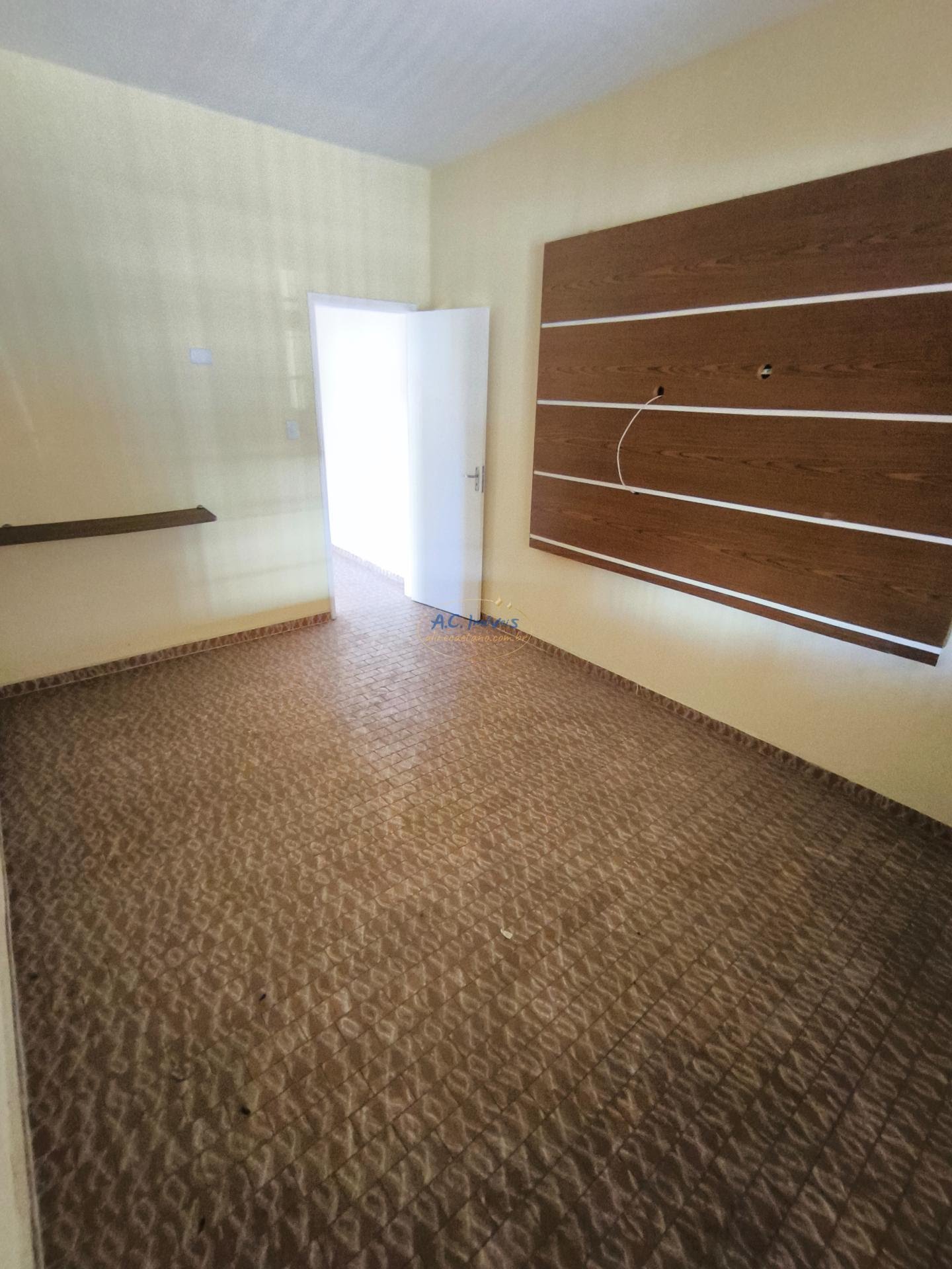 Casa à venda com 2 quartos, 1 banheiro, 2 vagas e 84m² no Cidade Ocian, Praia Grande (SP) — foto 11 de 18
