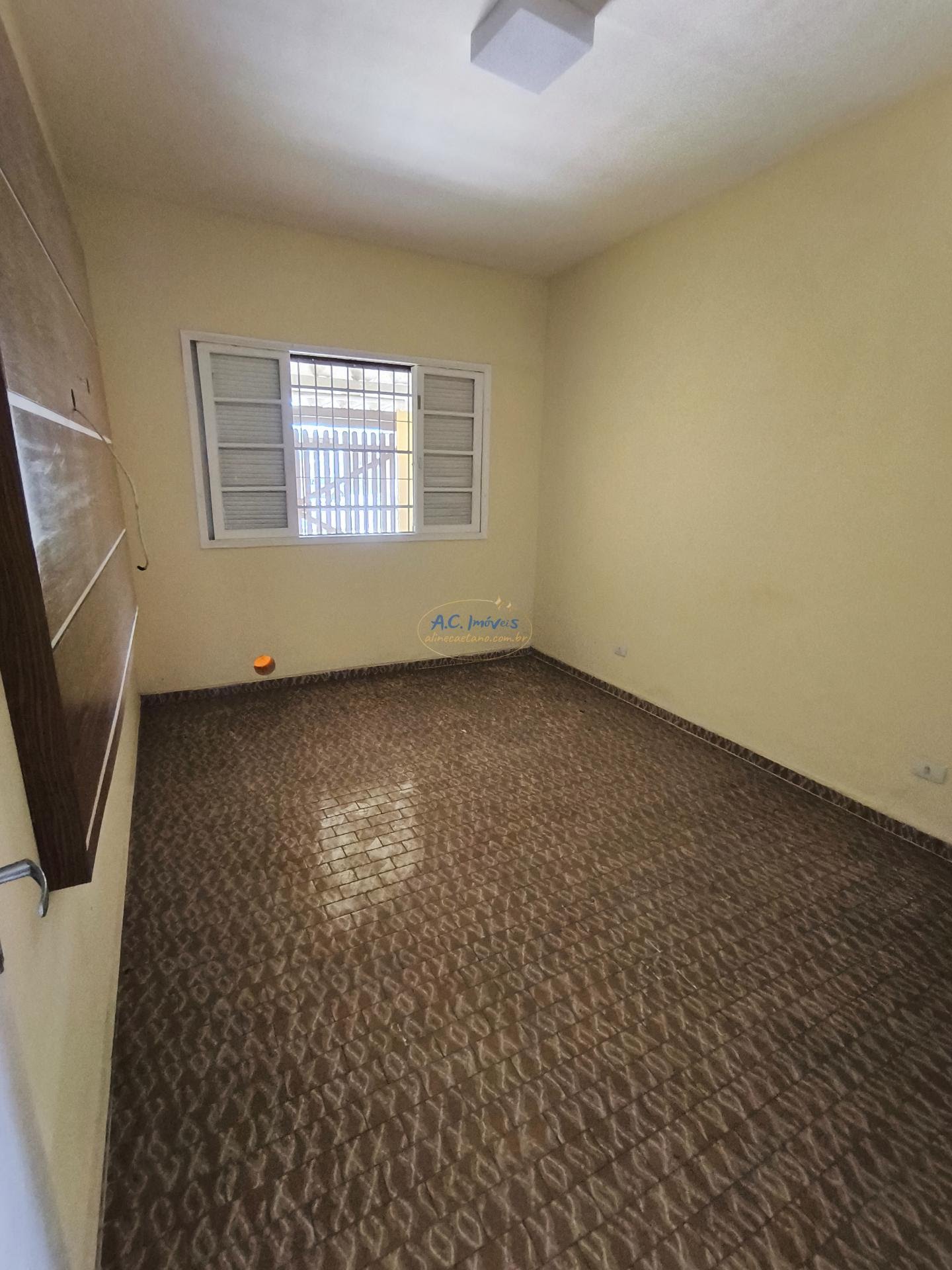 Casa à venda com 2 quartos, 1 banheiro, 2 vagas e 84m² no Cidade Ocian, Praia Grande (SP) — foto 10 de 18